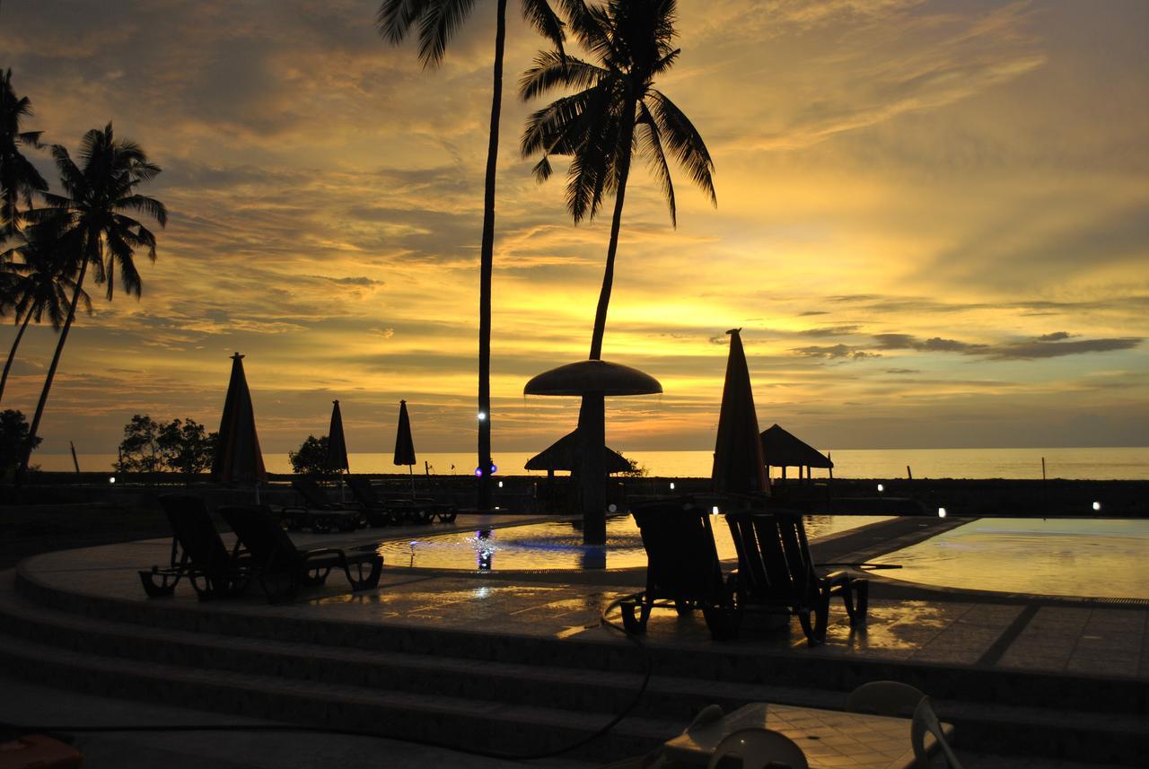 Lagoon Beach Resort Gitagun Exterior photo