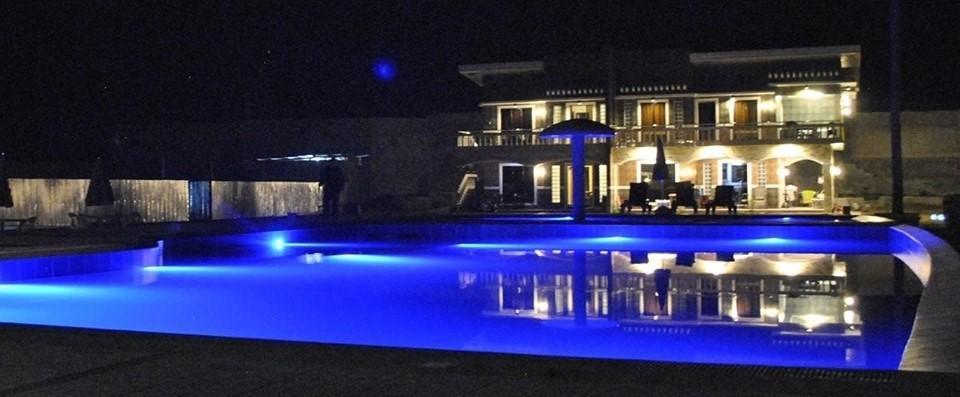 Lagoon Beach Resort Gitagun Exterior photo