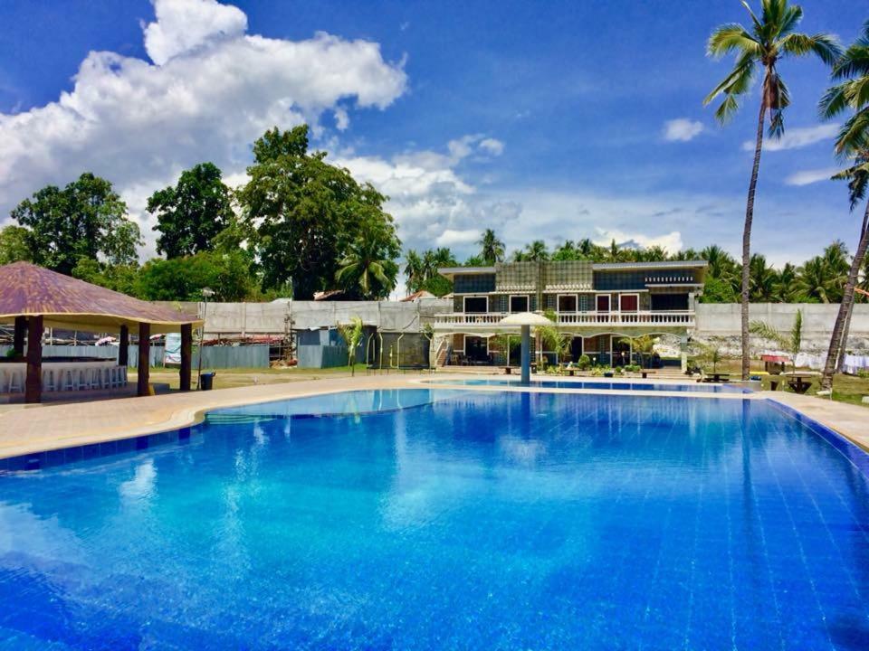 Lagoon Beach Resort Gitagun Exterior photo